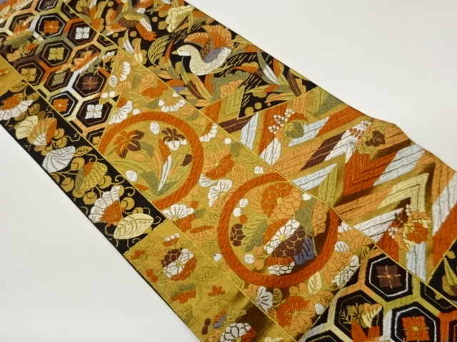 河合美術織物製　唐織縞に花鳥・亀甲・貝模様織出し袋帯